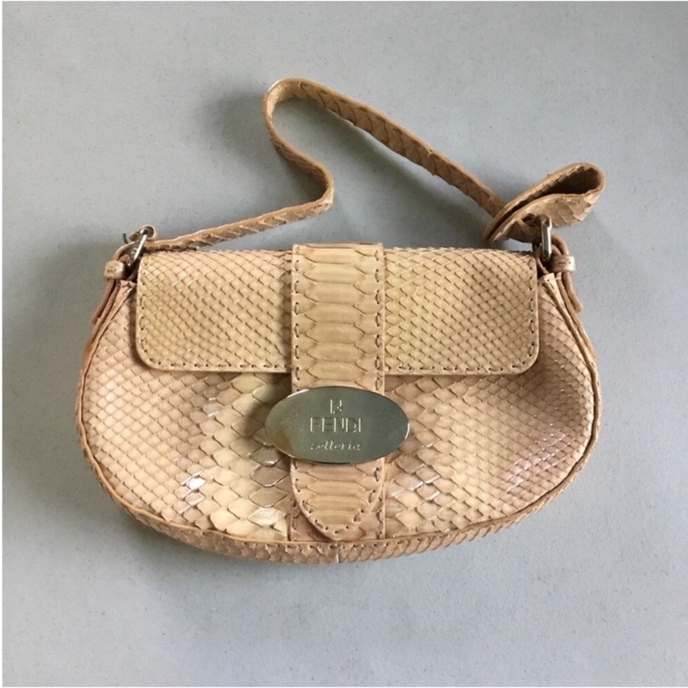 FENDI - Picture 10 of 15